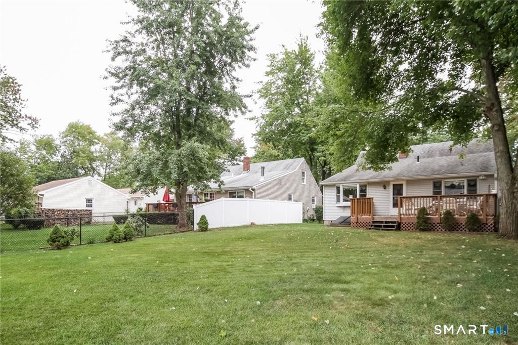18 Whiteside Street Newington CT 06111