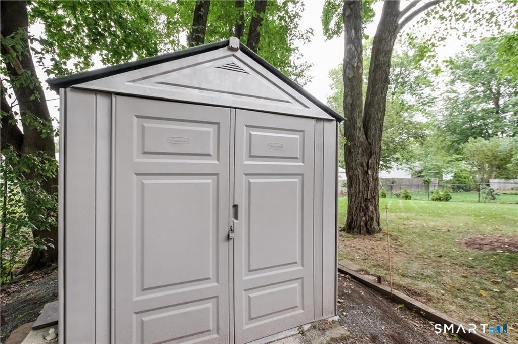 18 Whiteside Street Newington CT 06111