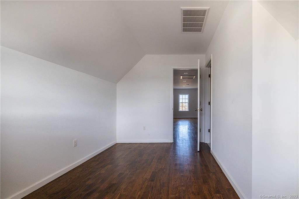 340 Pleasantview Avenue Bridgeport CT 06606
