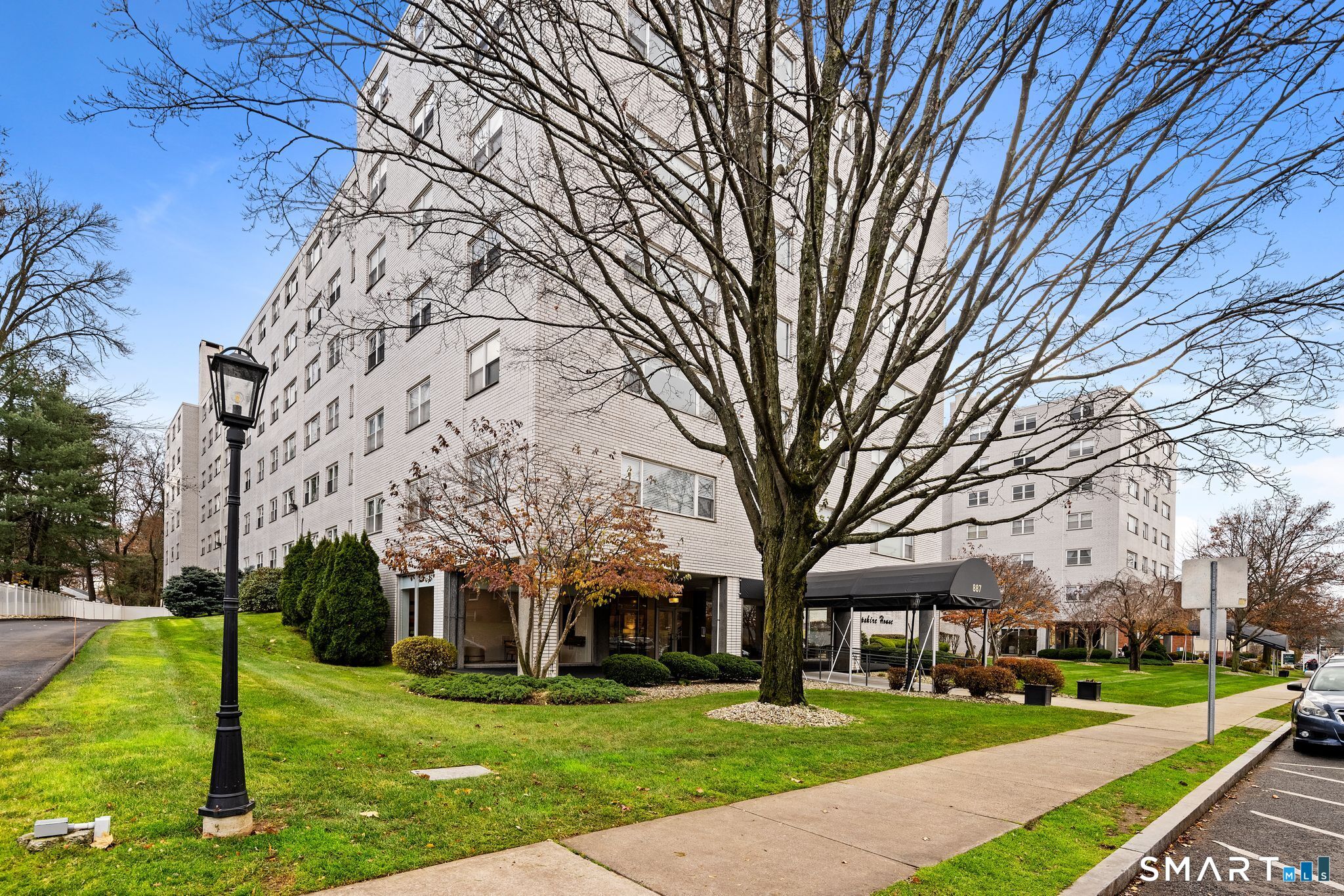 891 Farmington Avenue West Hartford CT 06119