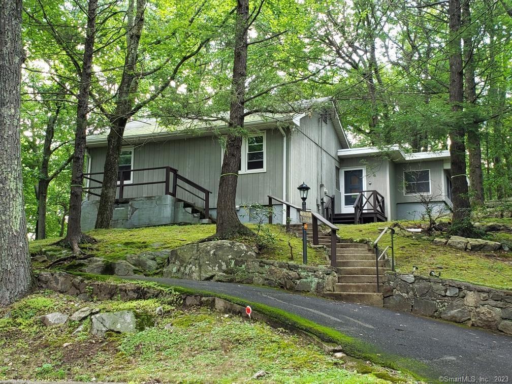 69 Carol Street Danbury CT 06810