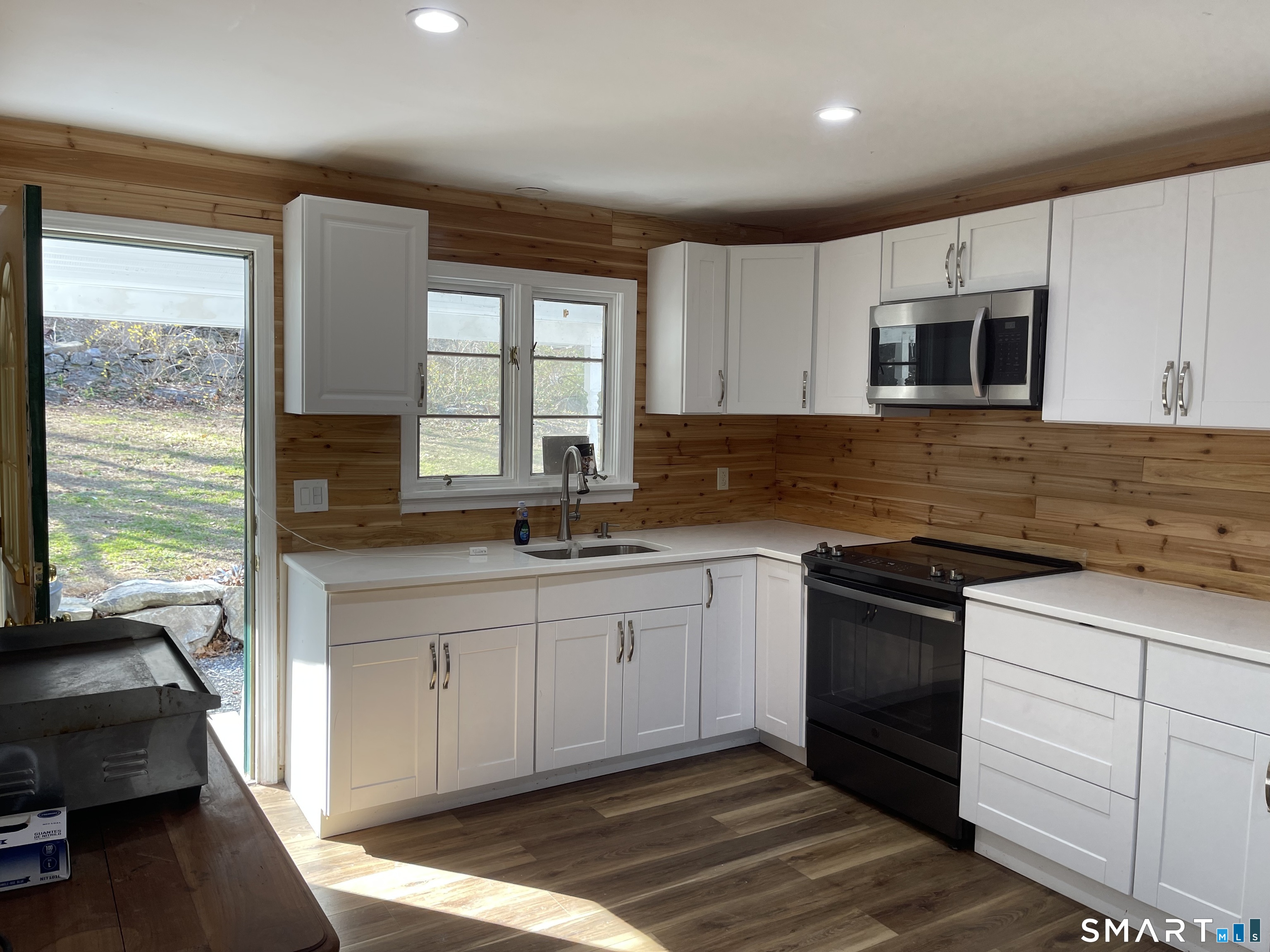 37 Long Meadow Road Oxford CT 06478