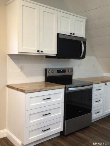 30 Charles Street Putnam CT 06260