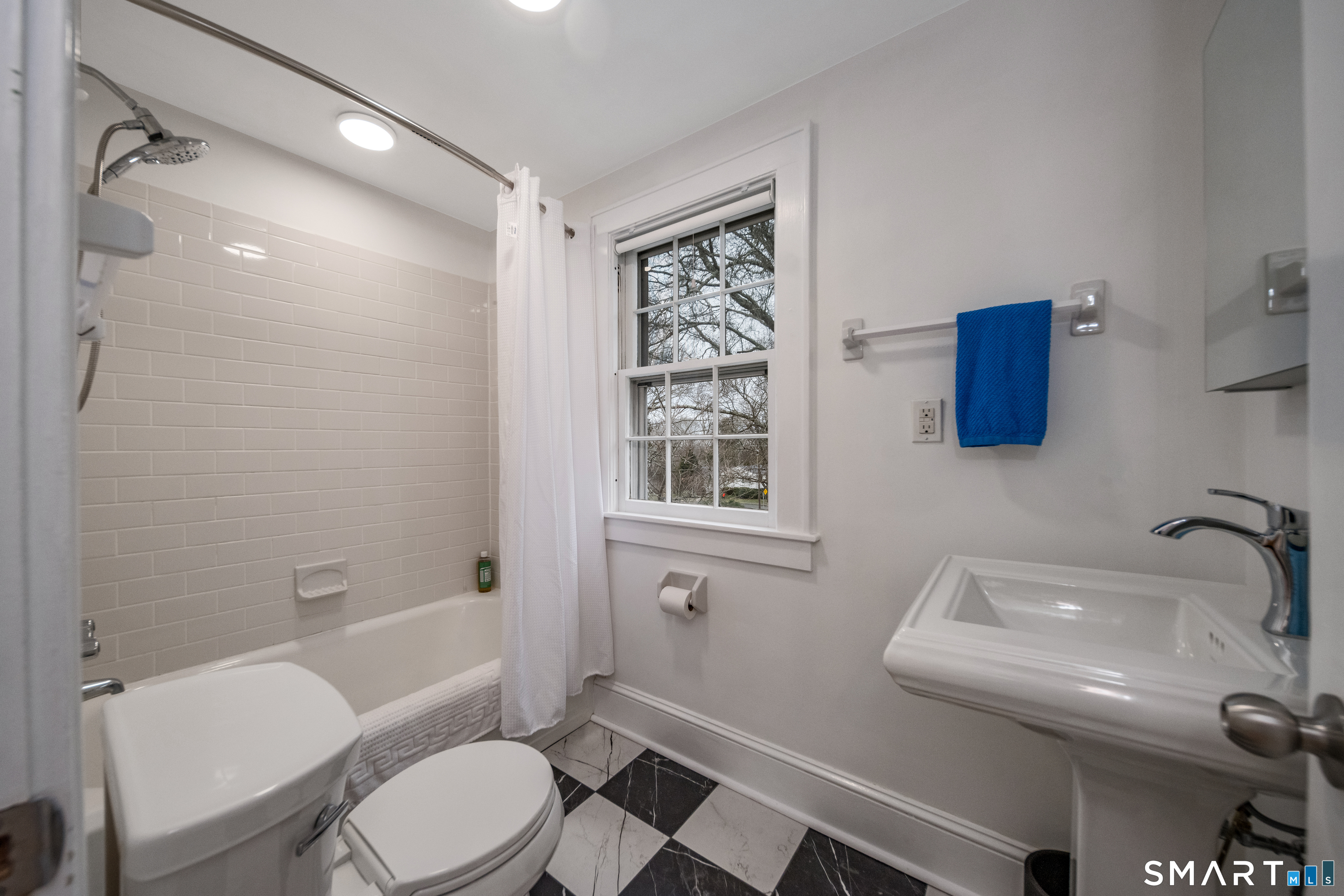 99 Bay View Avenue Groton CT 06355