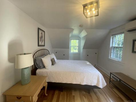 99 Bay View Avenue Groton CT 06355