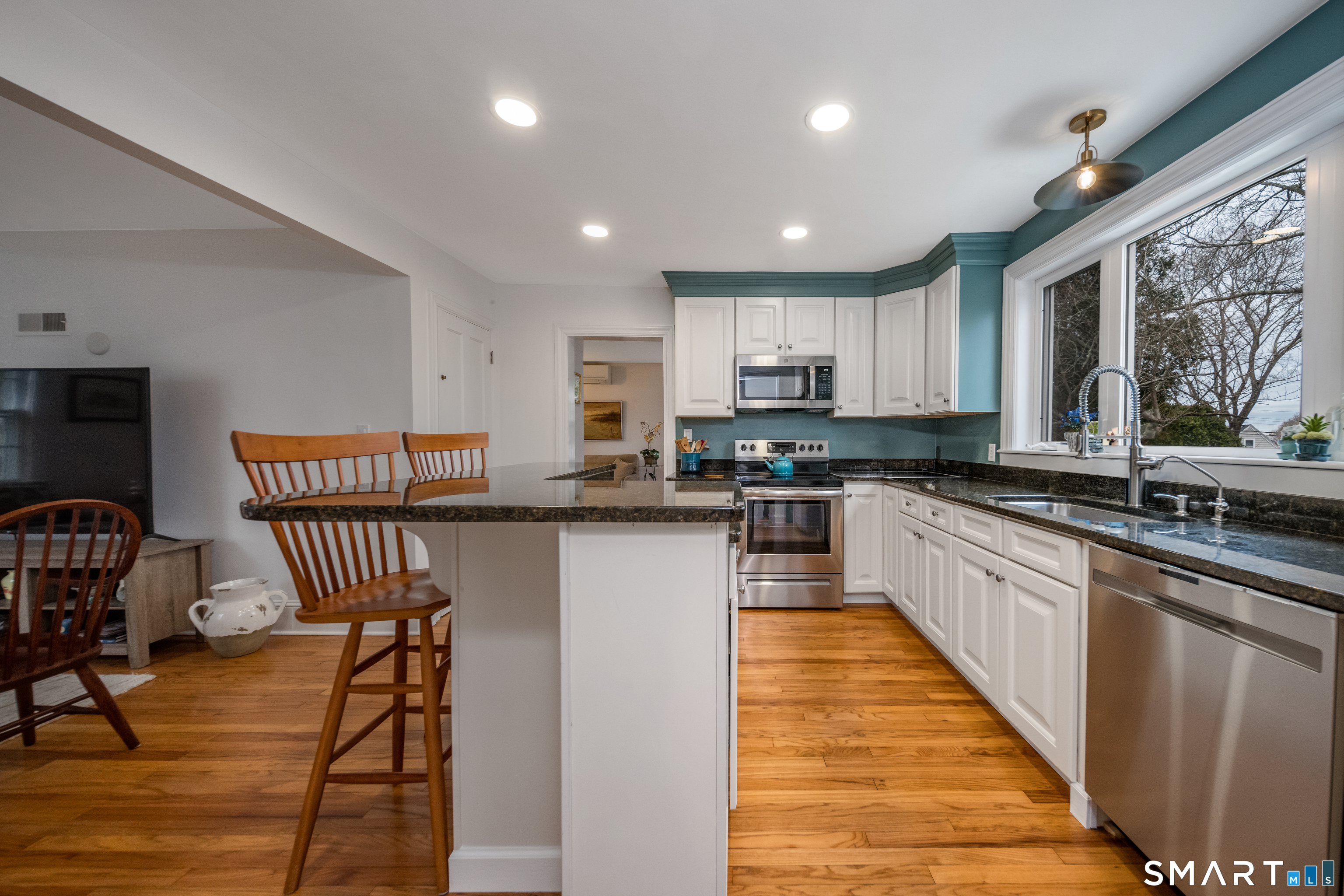 99 Bay View Avenue Groton CT 06355