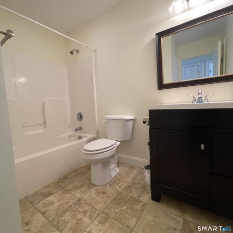 157 West Main Street East Lyme CT 06357