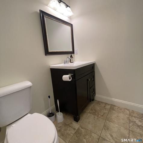 157 West Main Street East Lyme CT 06357