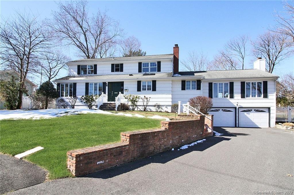 60 Field Crest Road New Canaan CT 06840