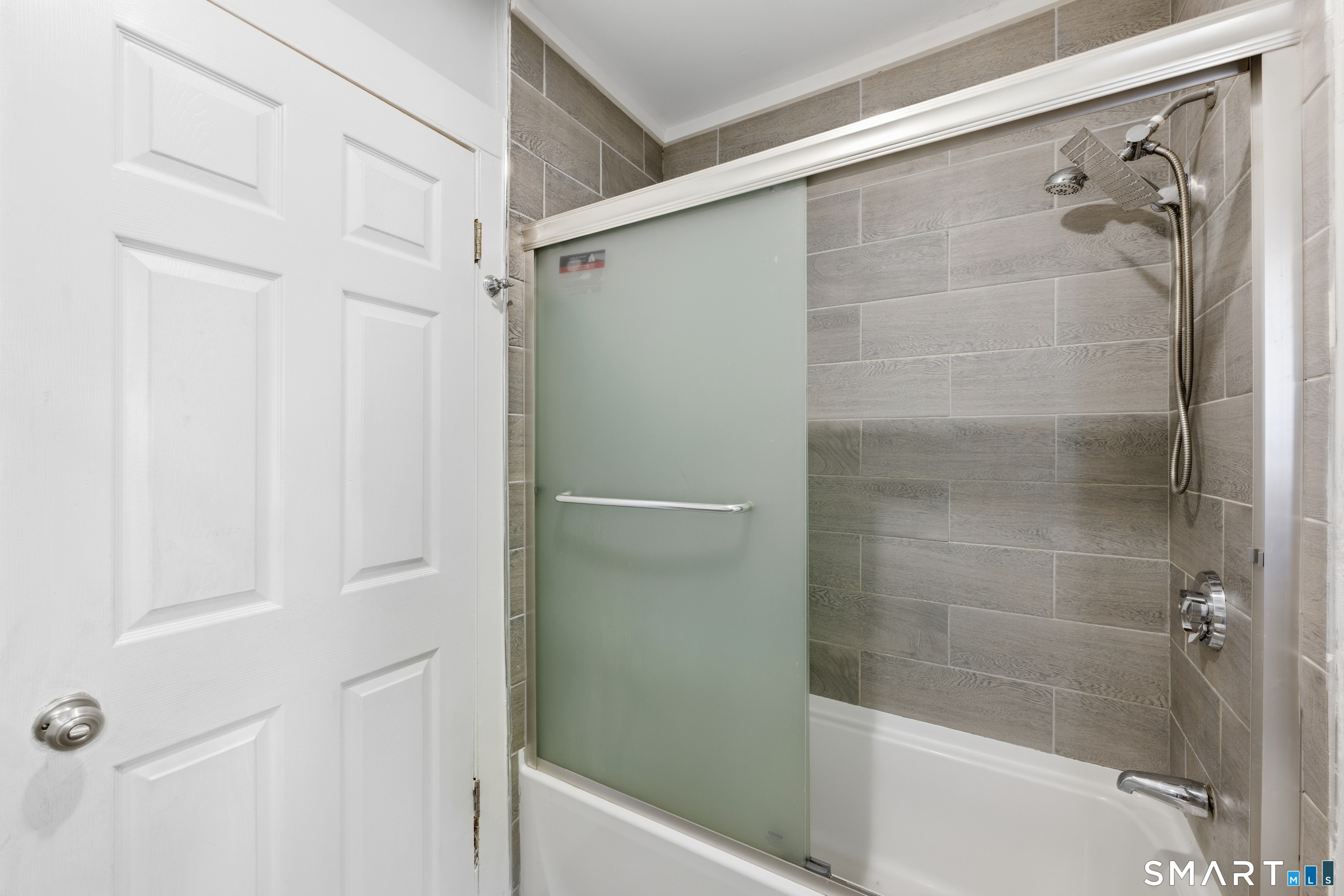 2 Oakland Avenue Waterbury CT 06710