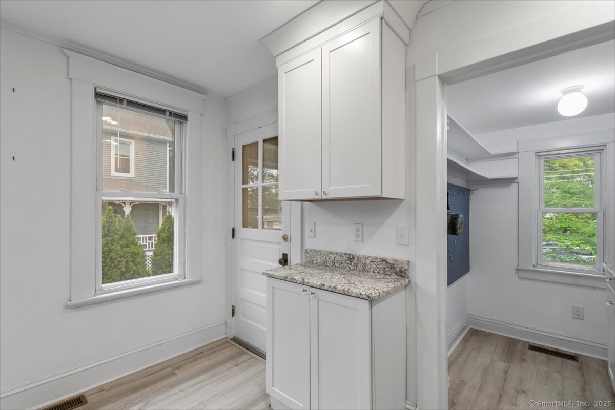 384 High Street Middletown CT 06457