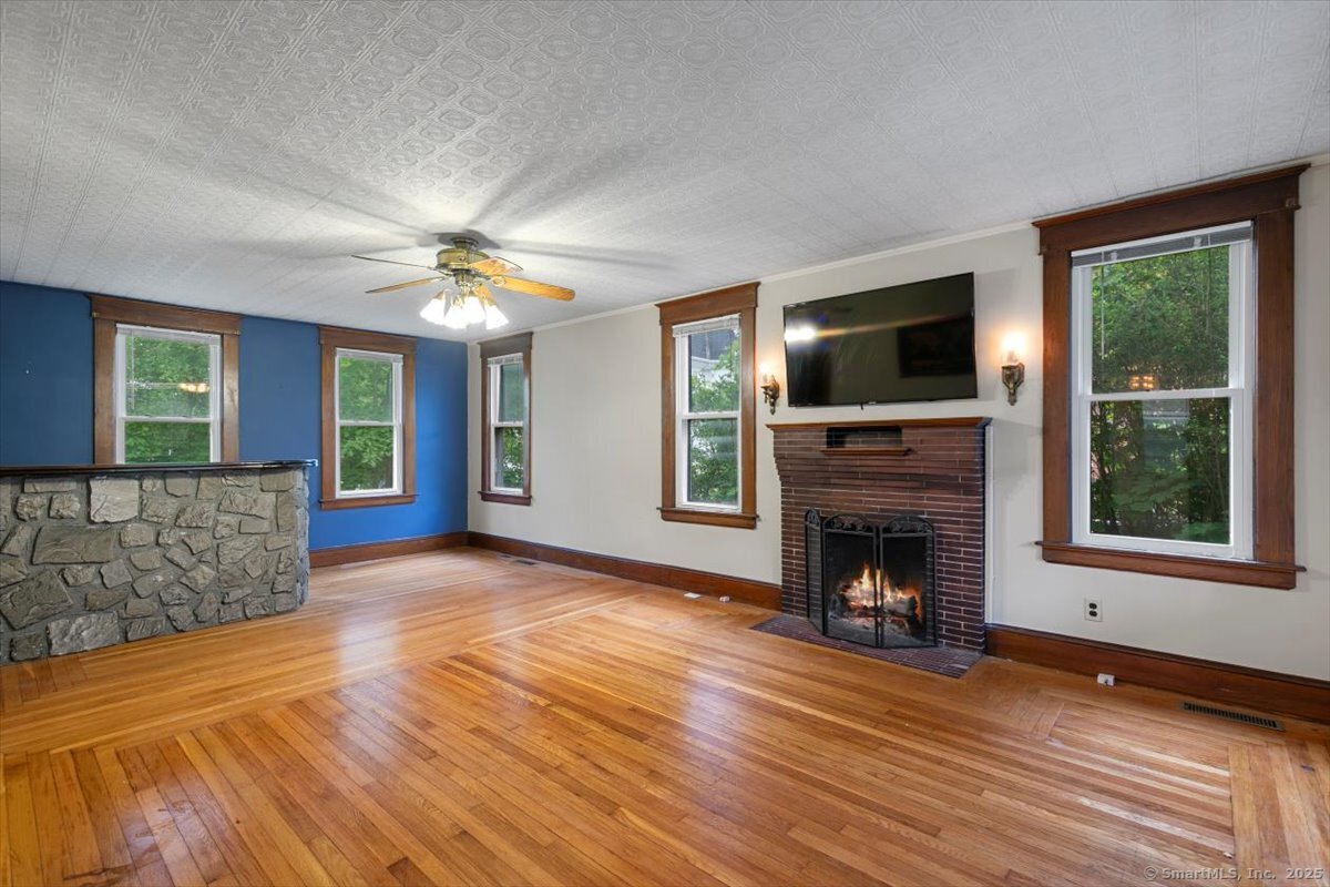 384 High Street Middletown CT 06457