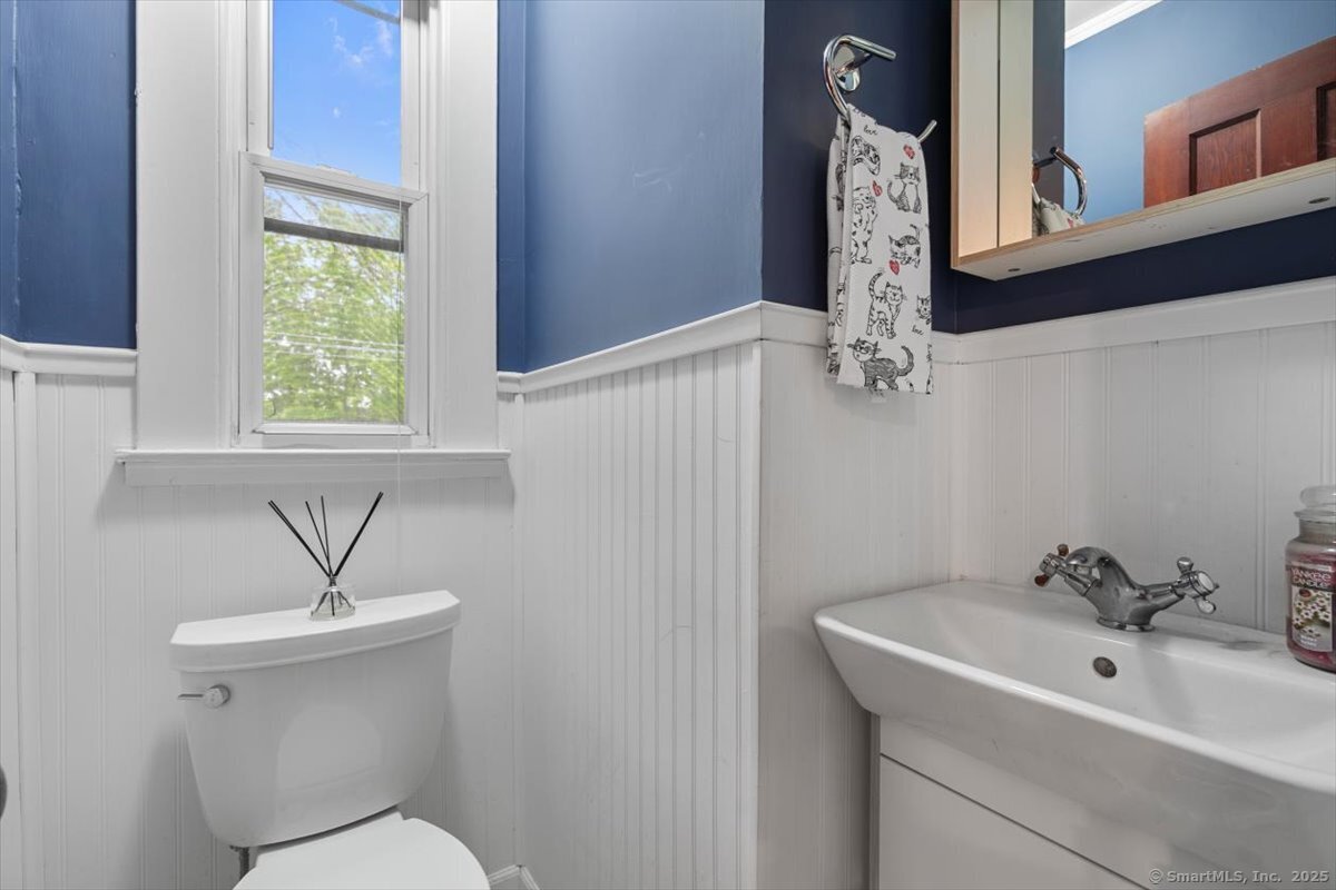 384 High Street Middletown CT 06457