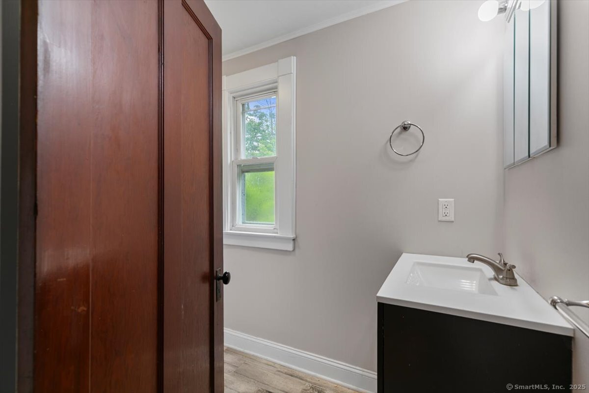 384 High Street Middletown CT 06457
