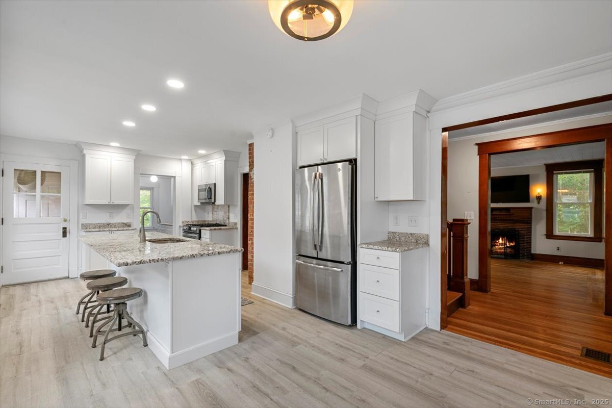384 High Street Middletown CT 06457