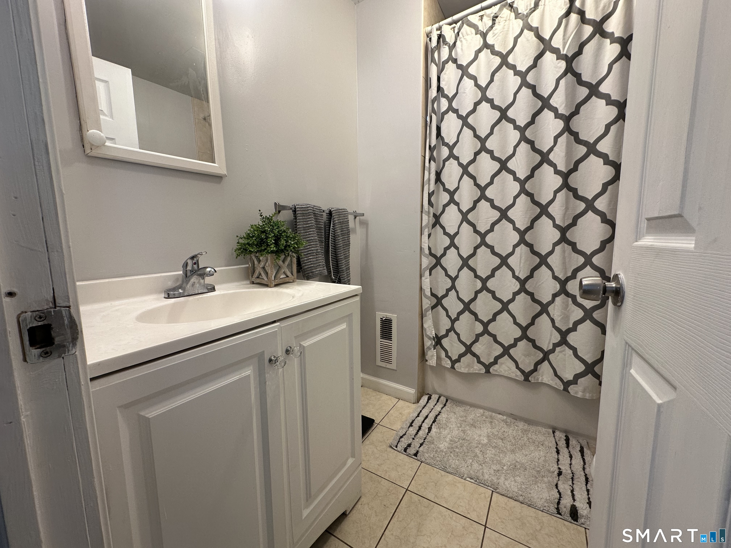 62 Clifford Street Bridgeport CT 06607