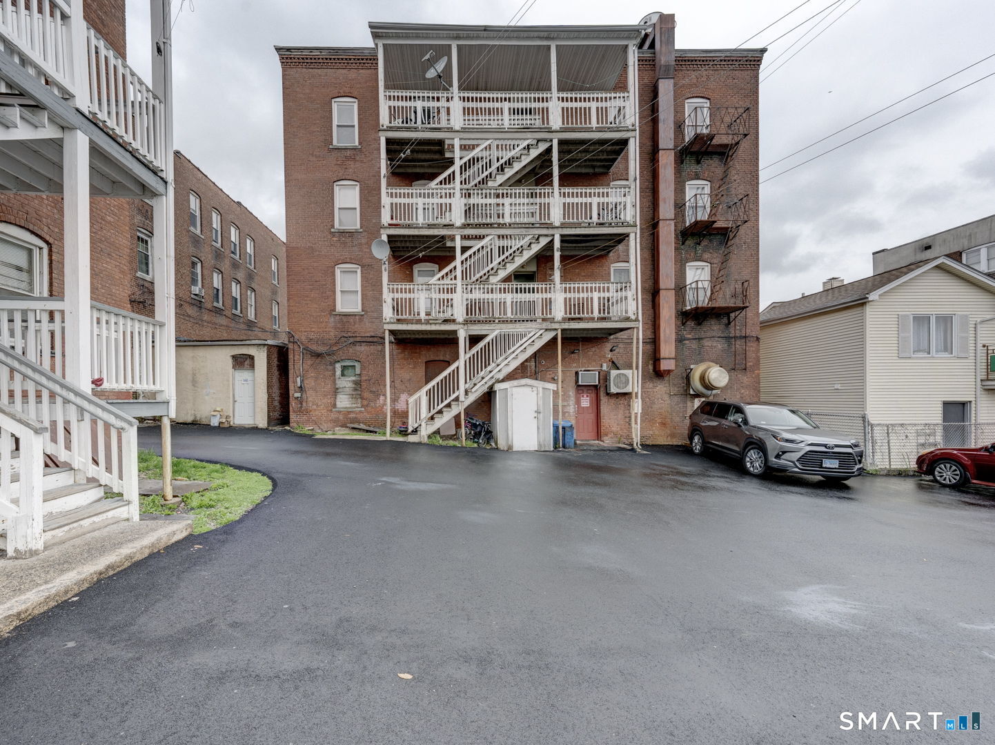 100 Broad Street New Britain CT 06053