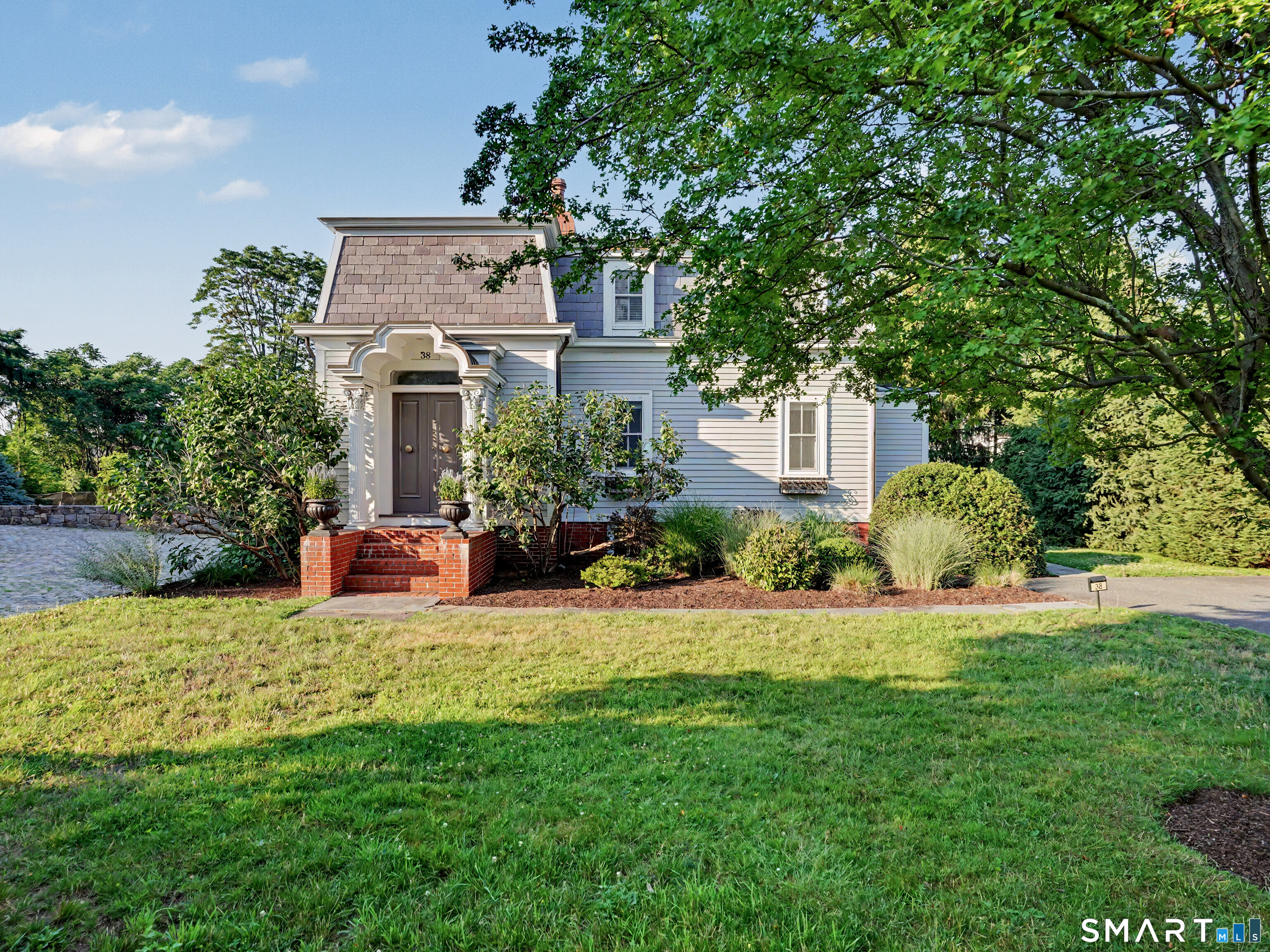 38 West Morgan Avenue Fairfield CT 06824