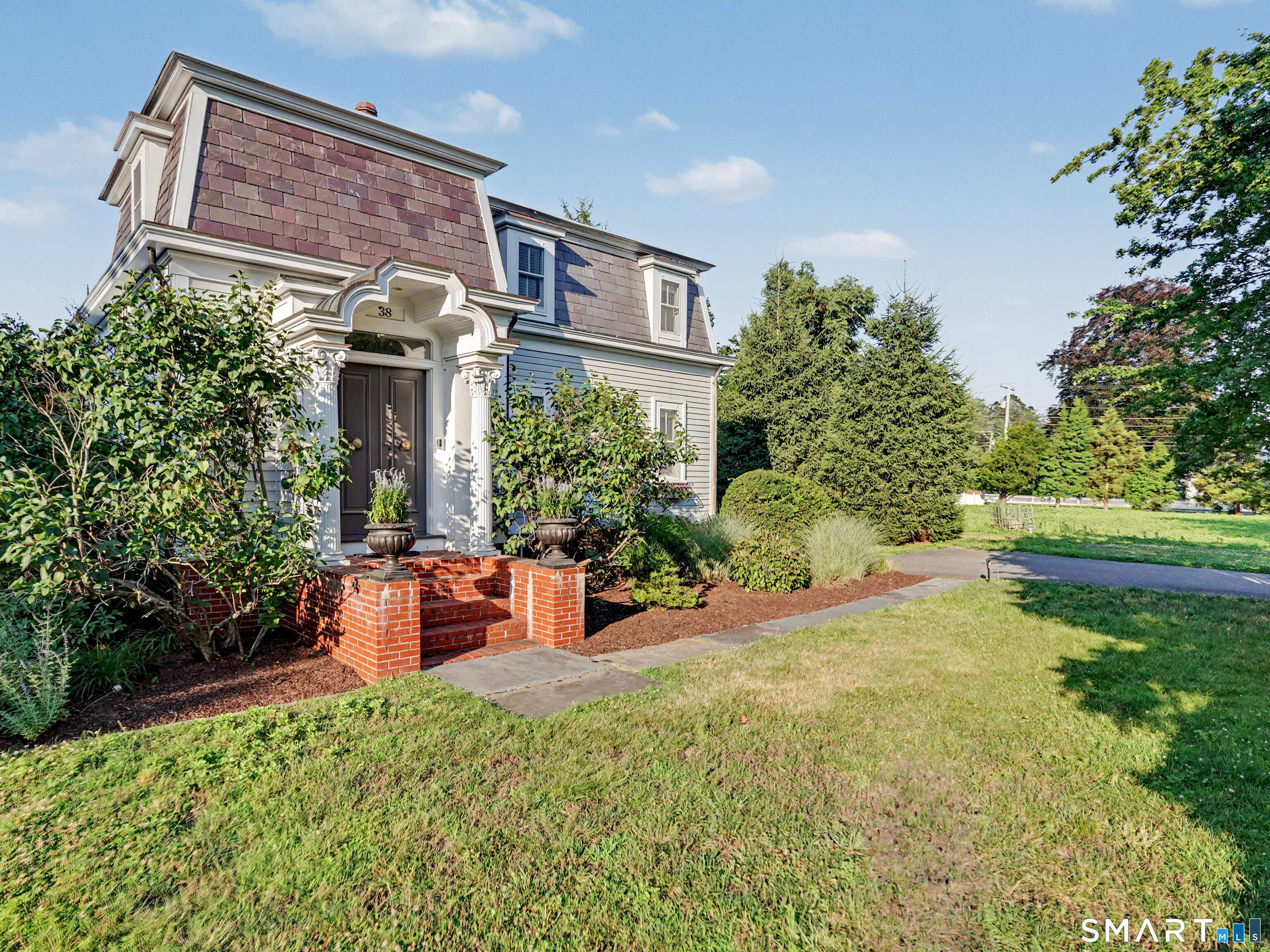 38 West Morgan Avenue Fairfield CT 06824