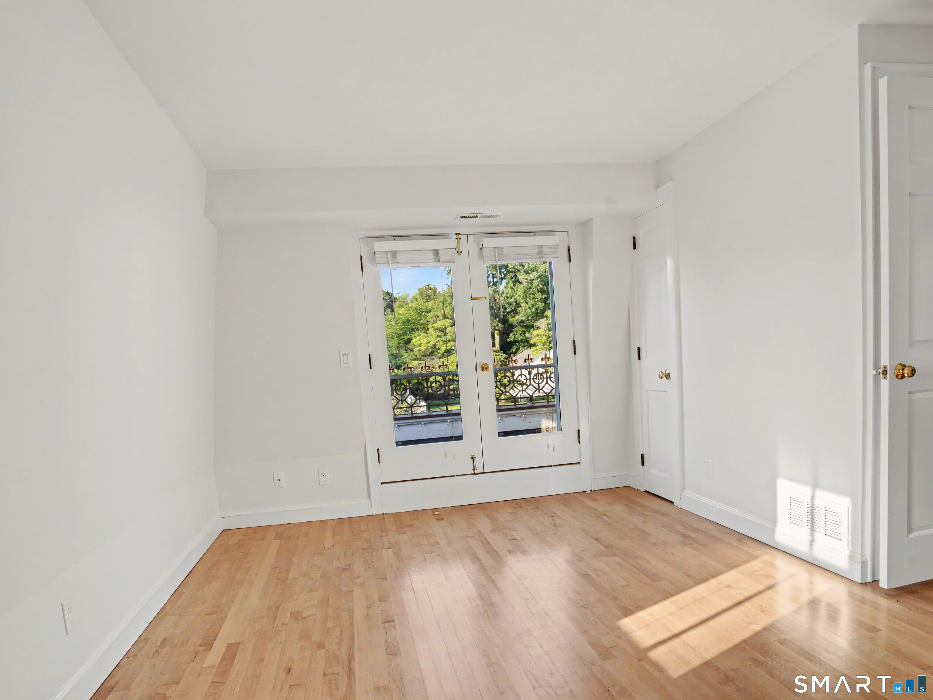 38 West Morgan Avenue Fairfield CT 06824