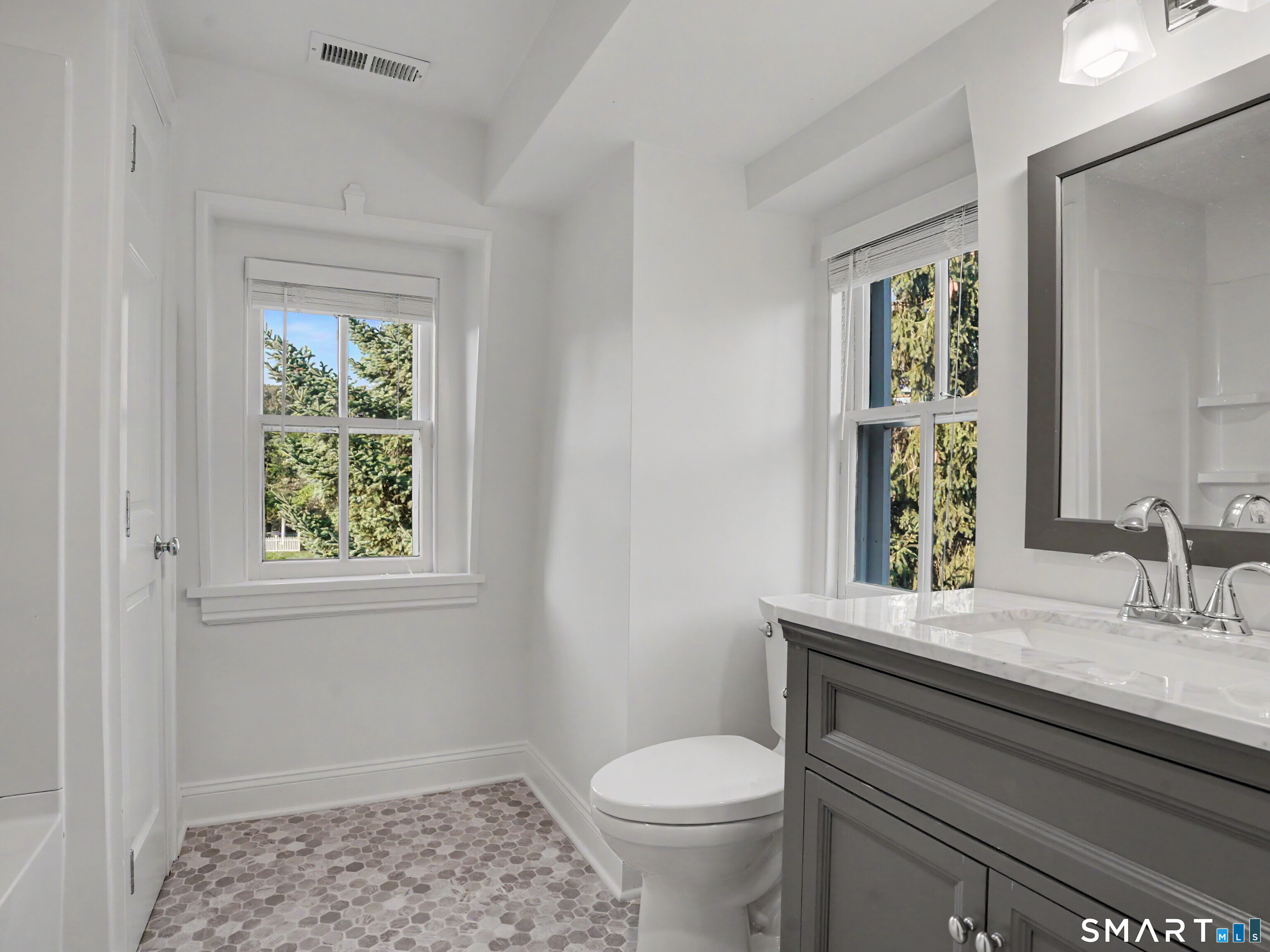 38 West Morgan Avenue Fairfield CT 06824