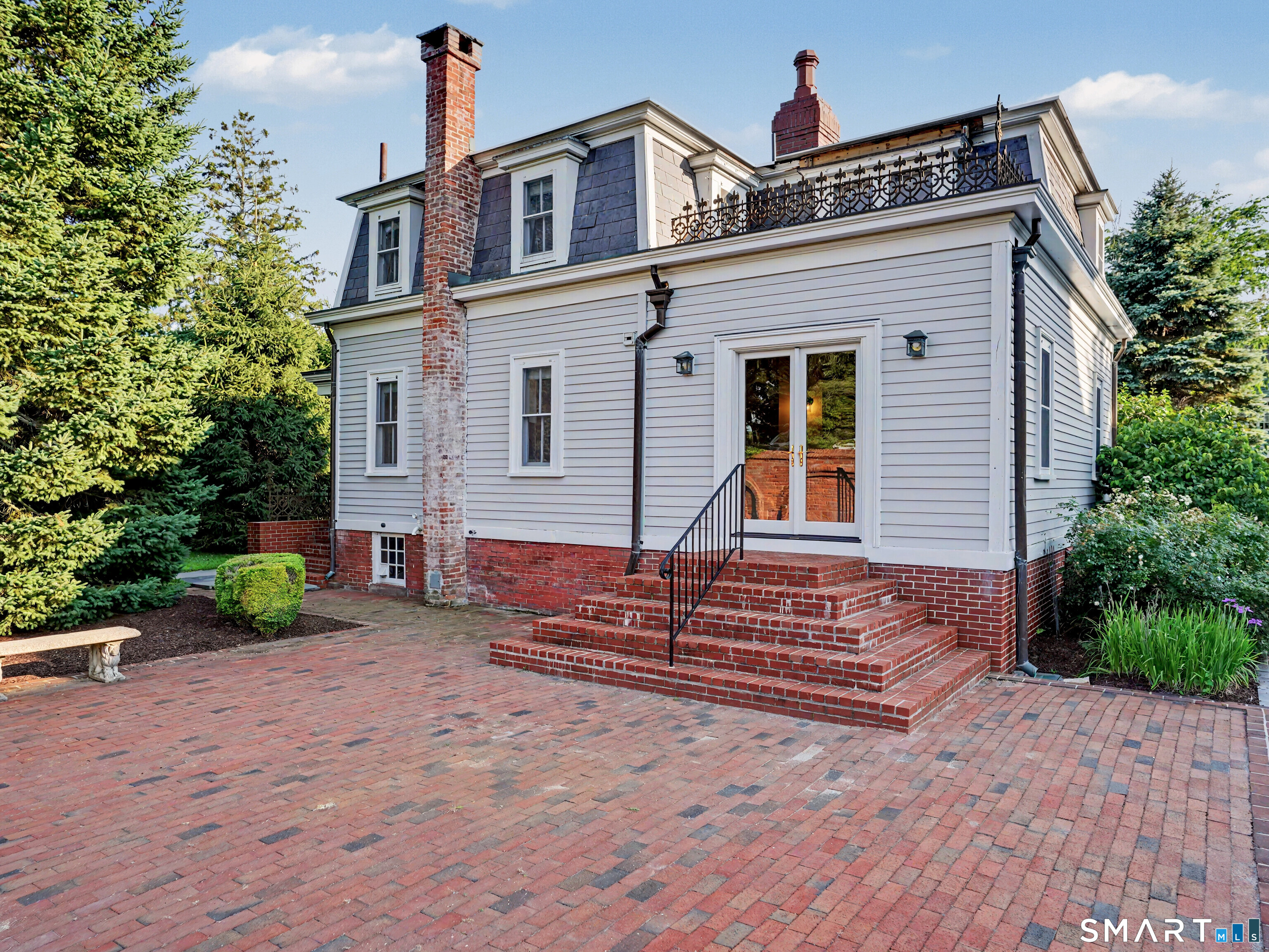 38 West Morgan Avenue Fairfield CT 06824