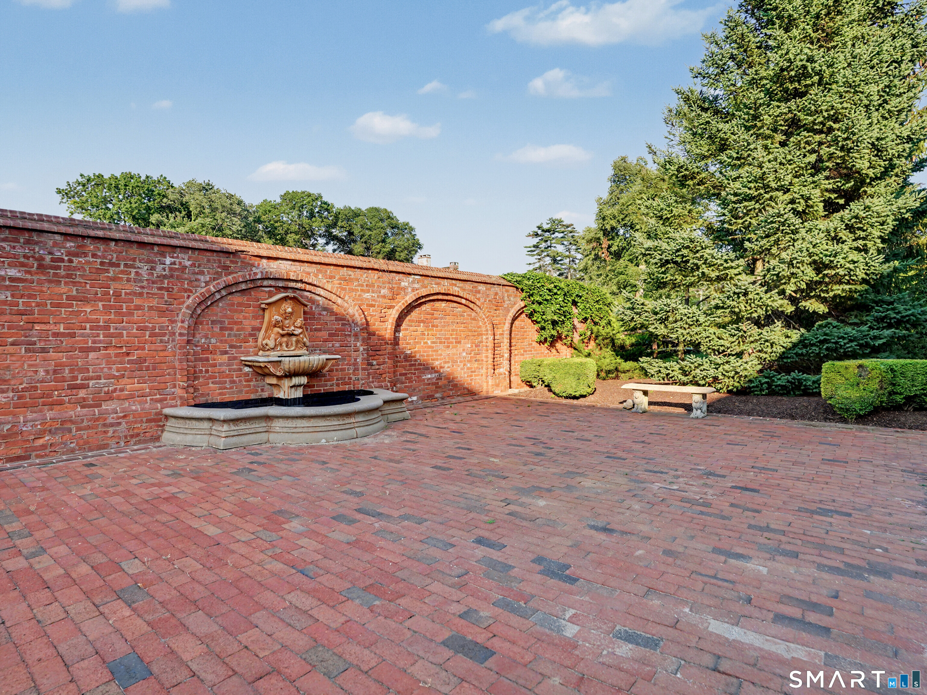 38 West Morgan Avenue Fairfield CT 06824