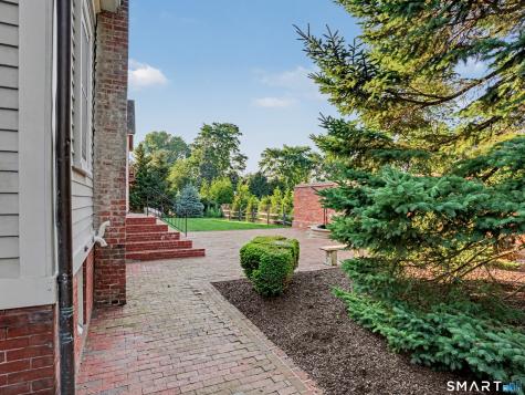 38 West Morgan Avenue Fairfield CT 06824