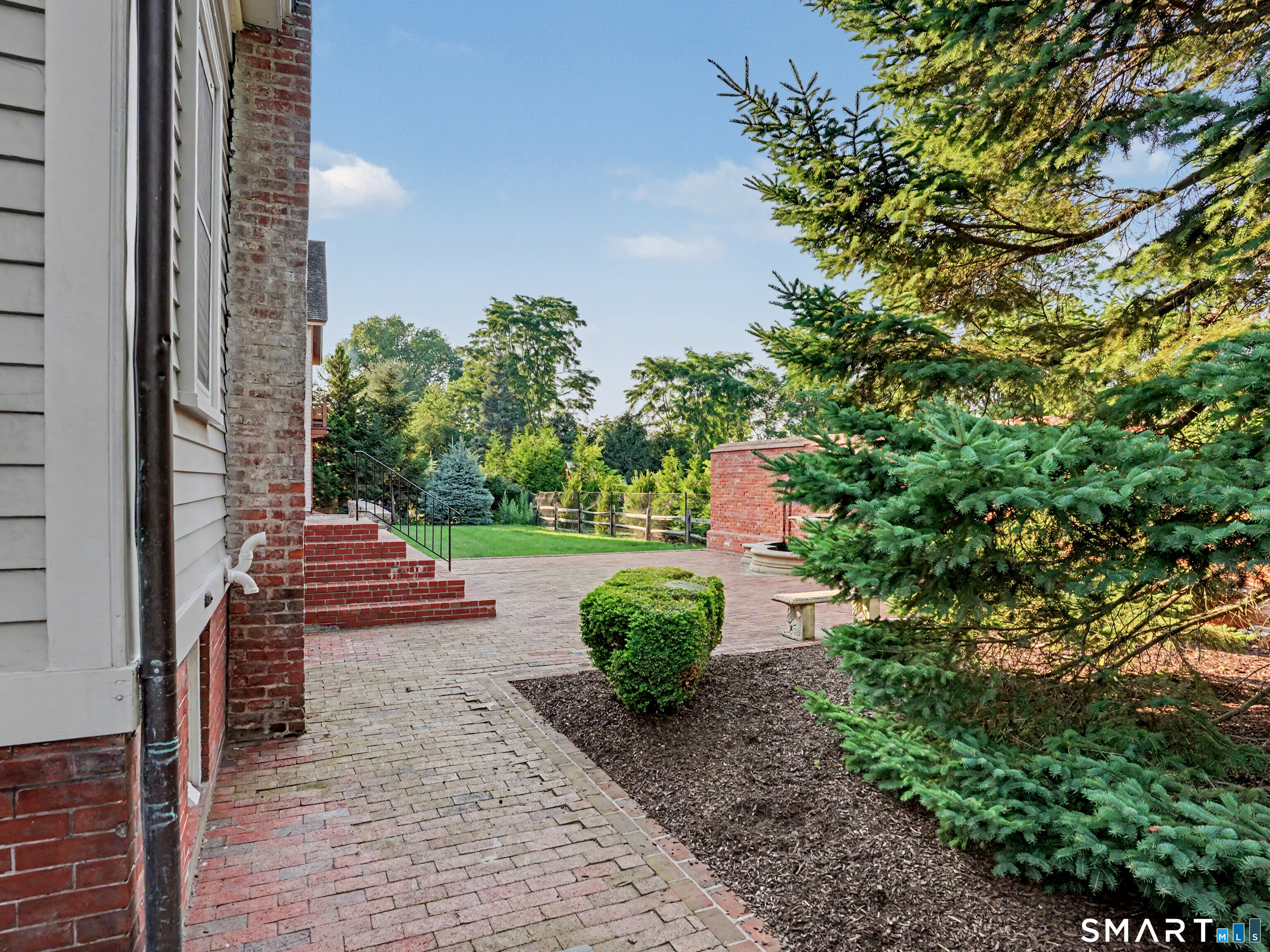 38 West Morgan Avenue Fairfield CT 06824