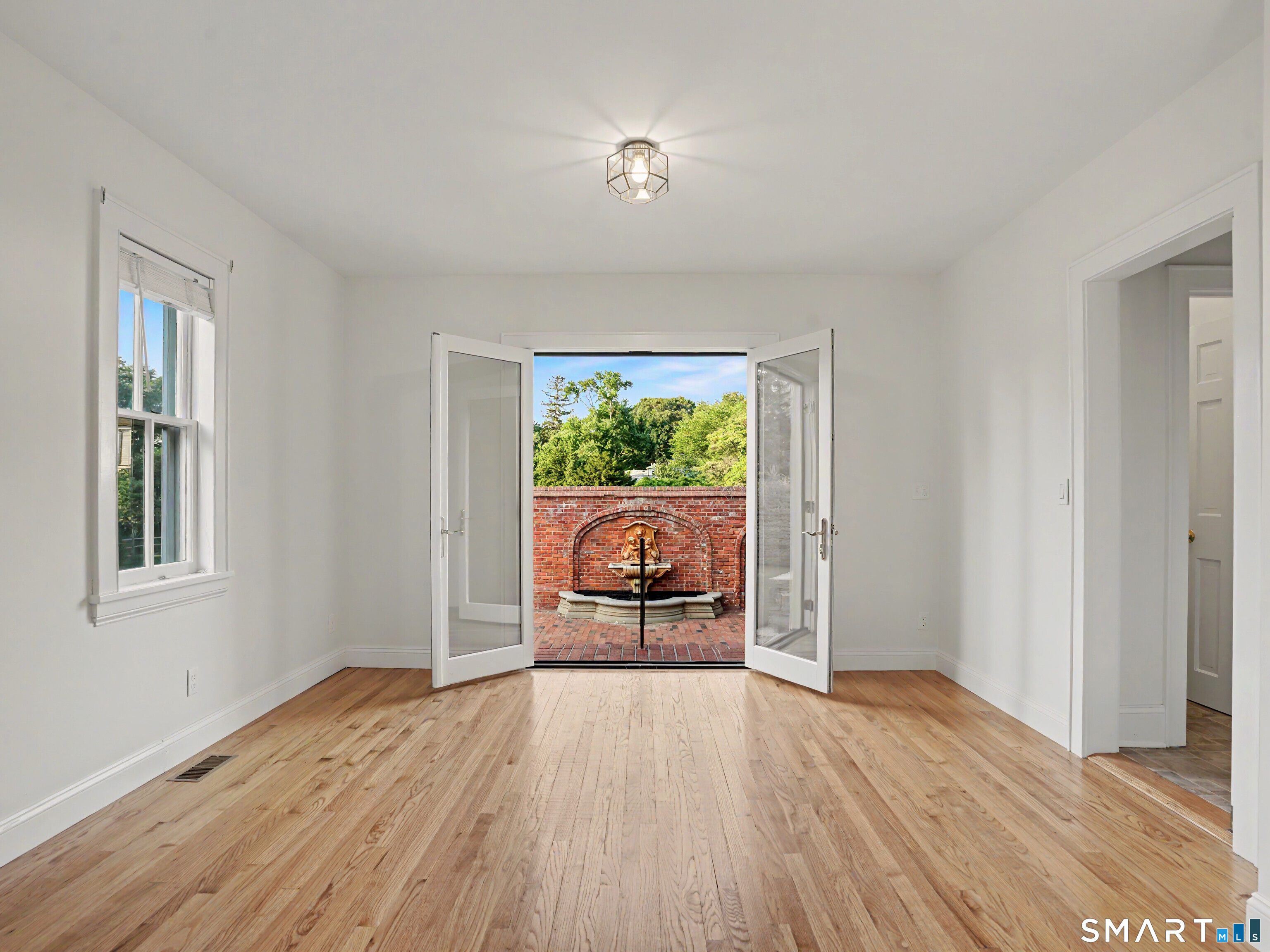 38 West Morgan Avenue Fairfield CT 06824