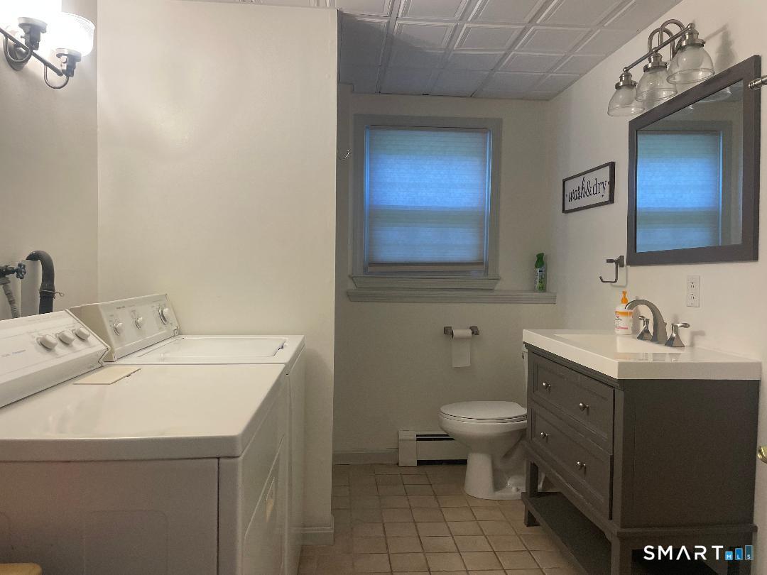 10 Pleasant Street Stonington CT 06355