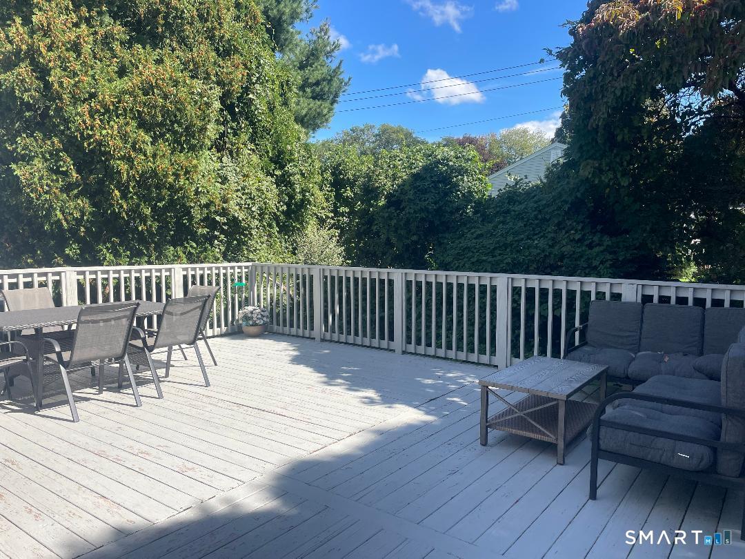 10 Pleasant Street Stonington CT 06355