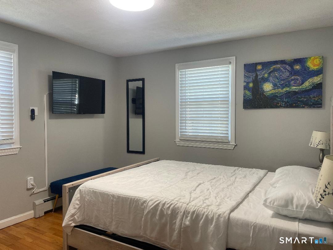 10 Pleasant Street Stonington CT 06355