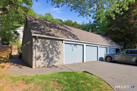 10 Partridge Court Simsbury CT 06070