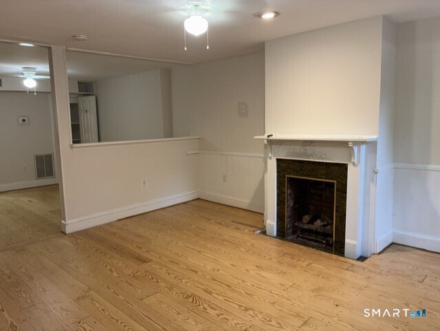 38-GrndFl Academy Street New Haven CT 06511
