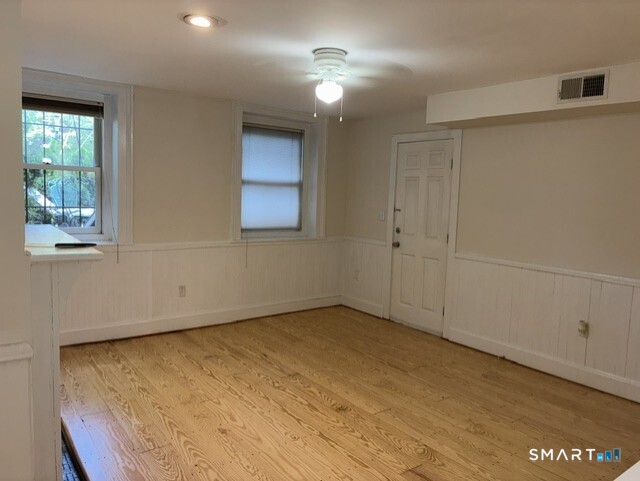38-GrndFl Academy Street New Haven CT 06511