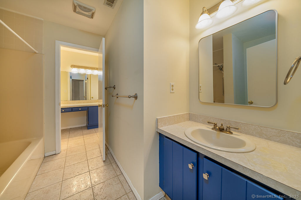 81 Main Street Branford CT 06405