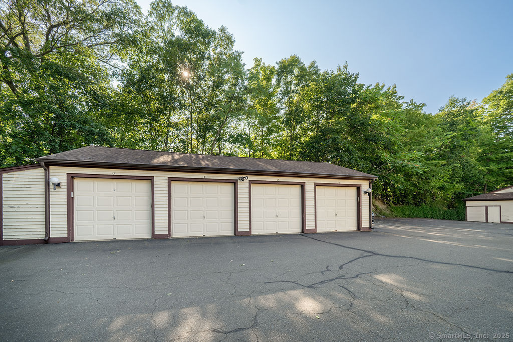 81 Main Street Branford CT 06405