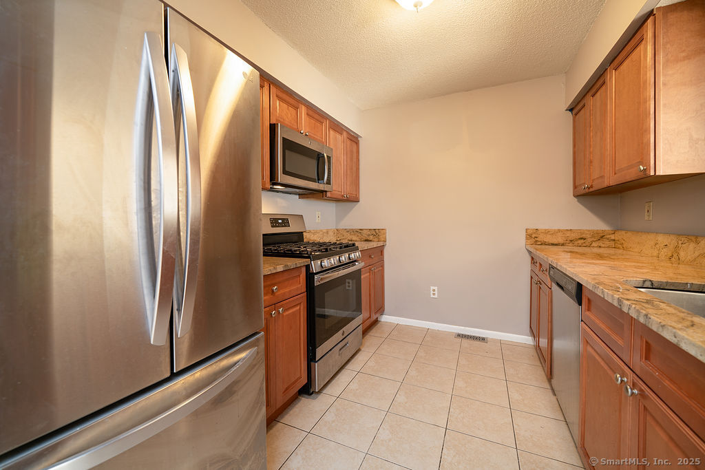 81 Main Street Branford CT 06405