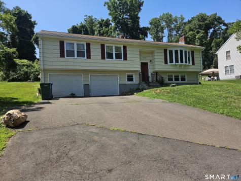 172 Country Hills Road Hamden CT 06514