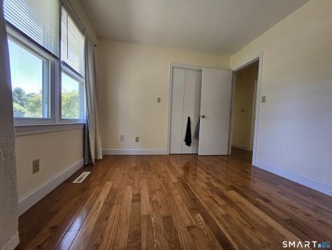 172 Country Hills Road Hamden CT 06514