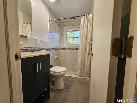 172 Country Hills Road Hamden CT 06514