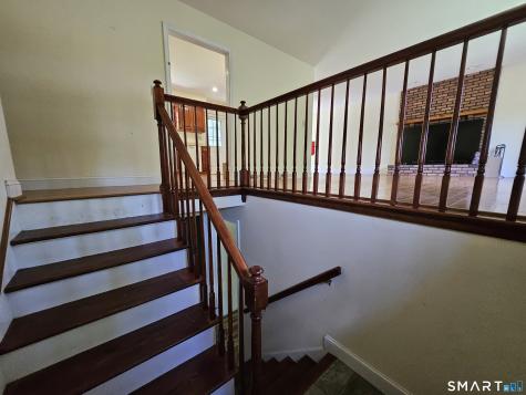 172 Country Hills Road Hamden CT 06514