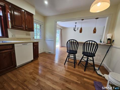 172 Country Hills Road Hamden CT 06514