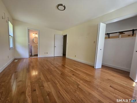 172 Country Hills Road Hamden CT 06514