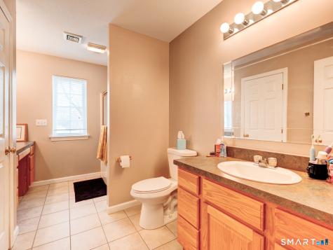 47 Tunxis Street Farmington CT 06032
