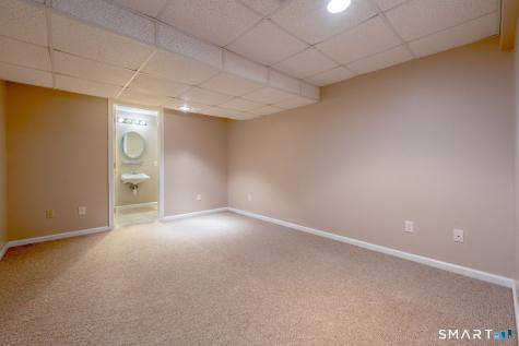 47 Tunxis Street Farmington CT 06032