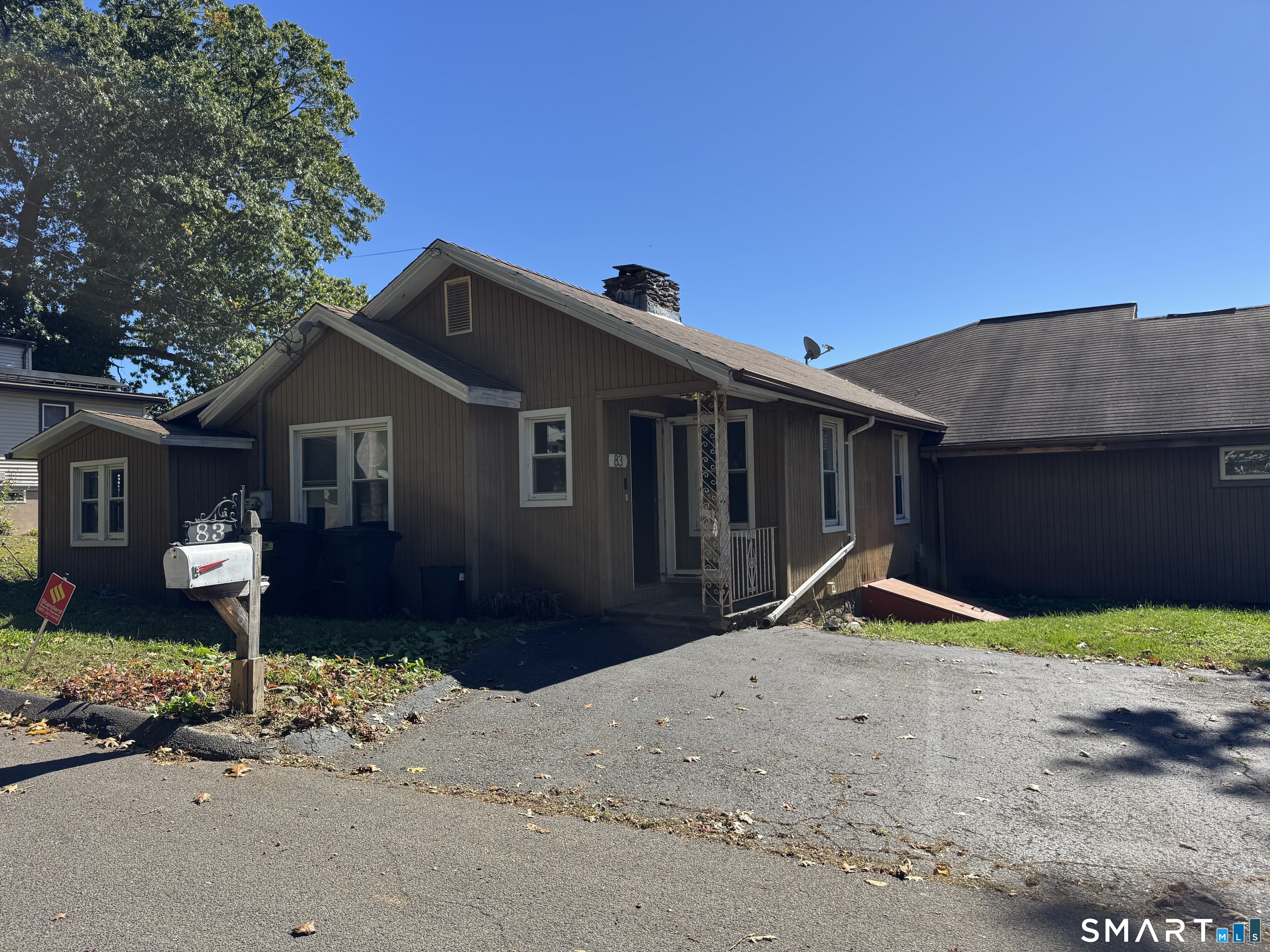 83 Phipps Dr Drive West Haven CT 06516