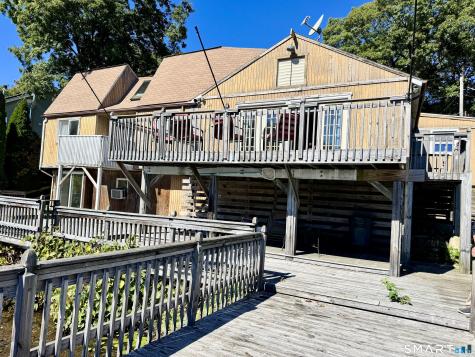 83 Phipps Dr Drive West Haven CT 06516