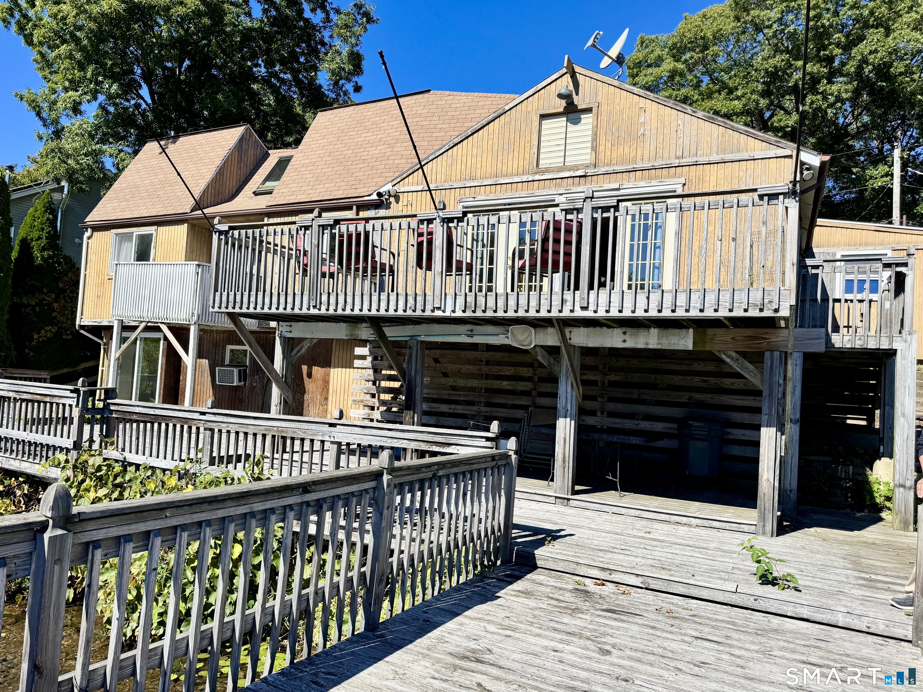 83 Phipps Dr Drive West Haven CT 06516